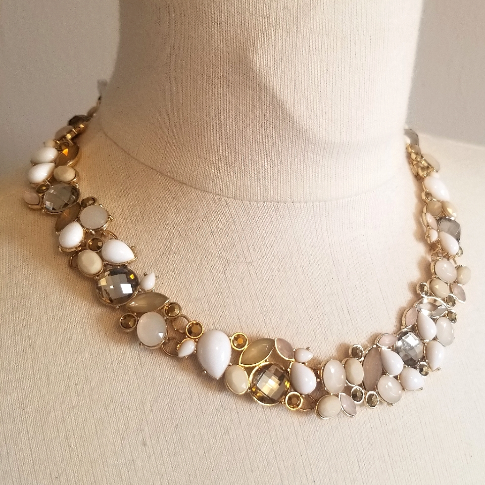 Beautiful Ny  Co Necklace Brand New